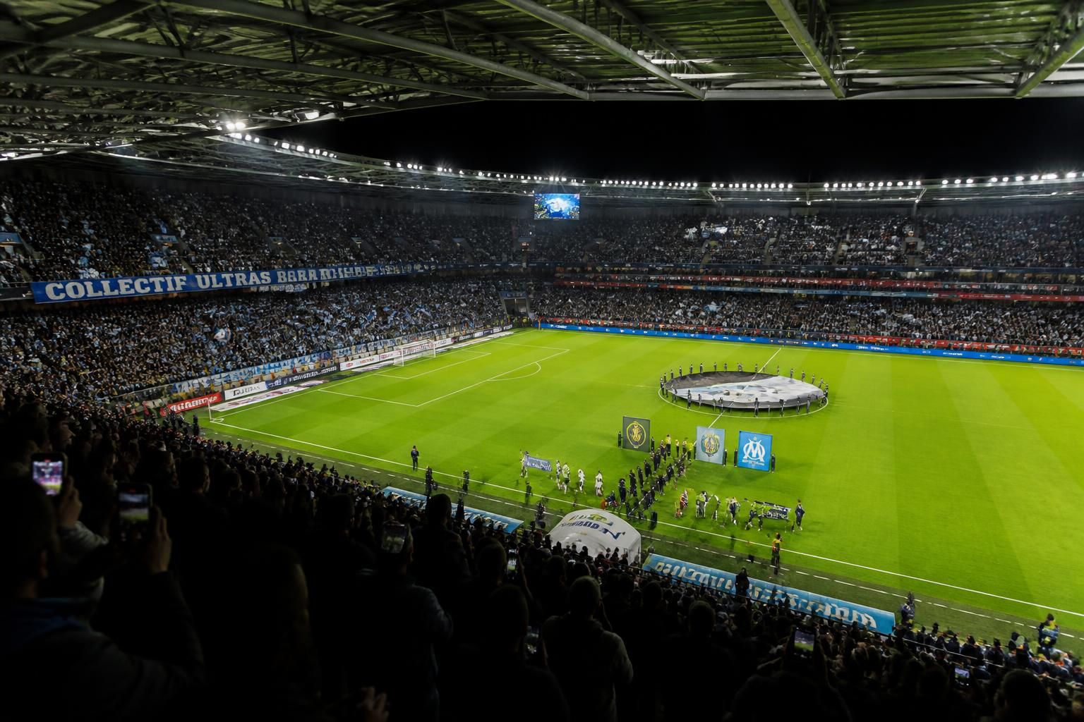 Combien de journées dans une saison de Ligue 1 ? 2 découvrez le nombre exact de journées dans une saison de ligue 1 et suivez toutes les étapes clés du championnat français de football.