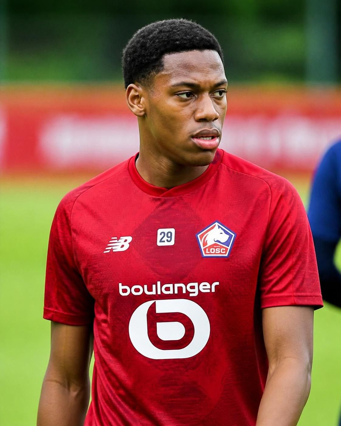 Qui est ethan mbappé et quel est son parcours ? 2 découvrez qui est ethan mbappé, son parcours personnel et professionnel, ainsi que les étapes clés qui ont marqué sa vie et sa carrière.